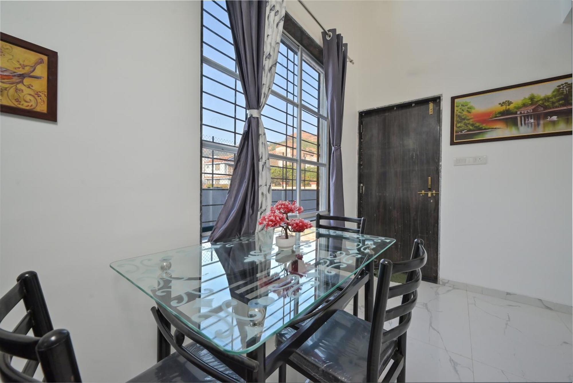 Empyrean Stay Ll 2Bhk Ll Ac Ll Jannat Villa Ll Private Swimming Pool 罗纳瓦拉 外观 照片